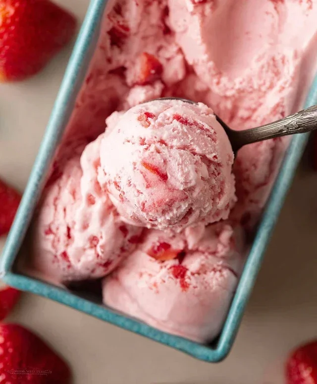 Homemade Strawberry Ice Cream