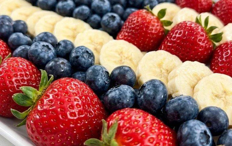 4th of July Fruit Platter Idea | How to Make an American Flag